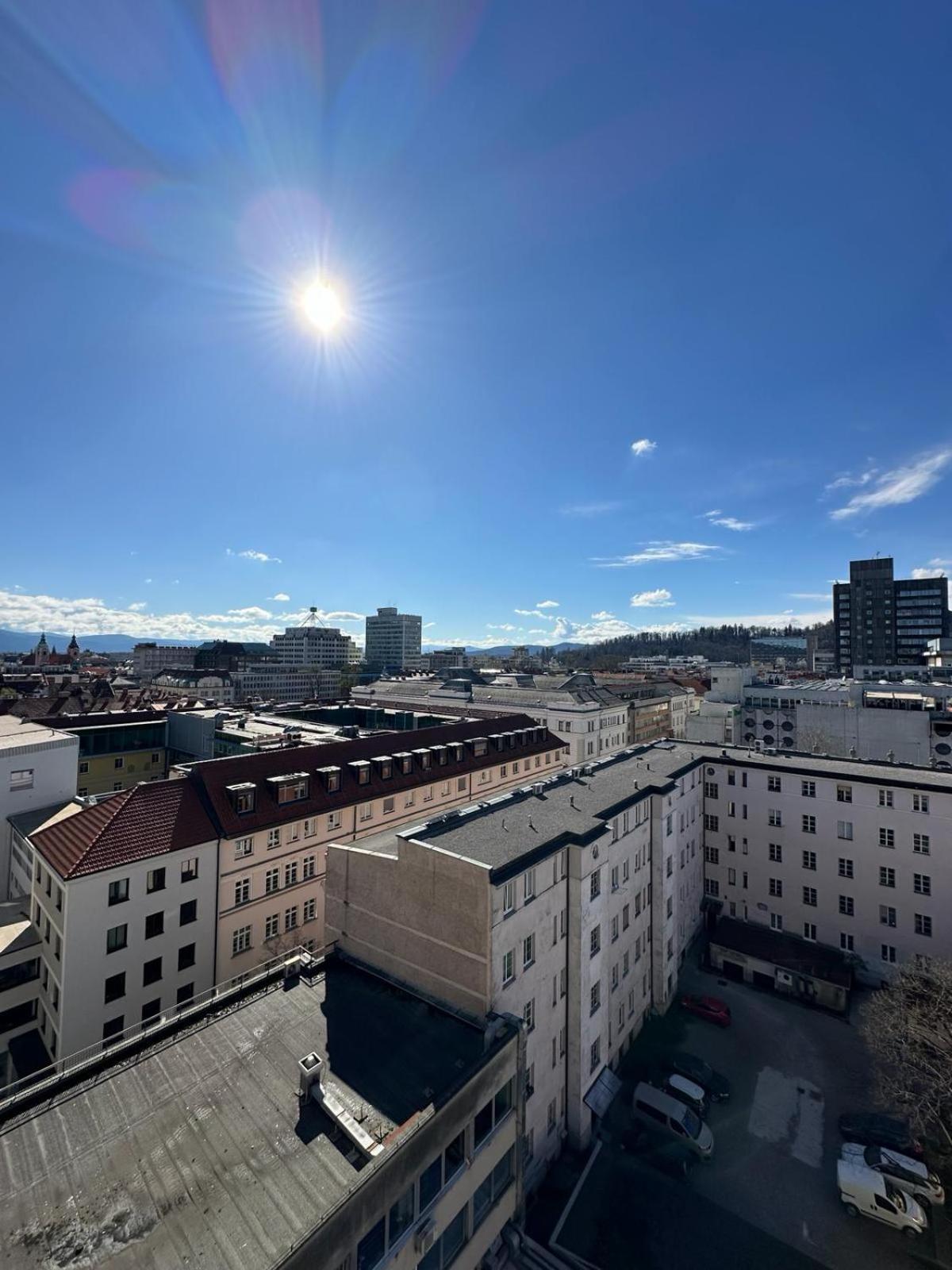 Ljubljana Center With A Castle View, Parking Apartment Bagian luar foto